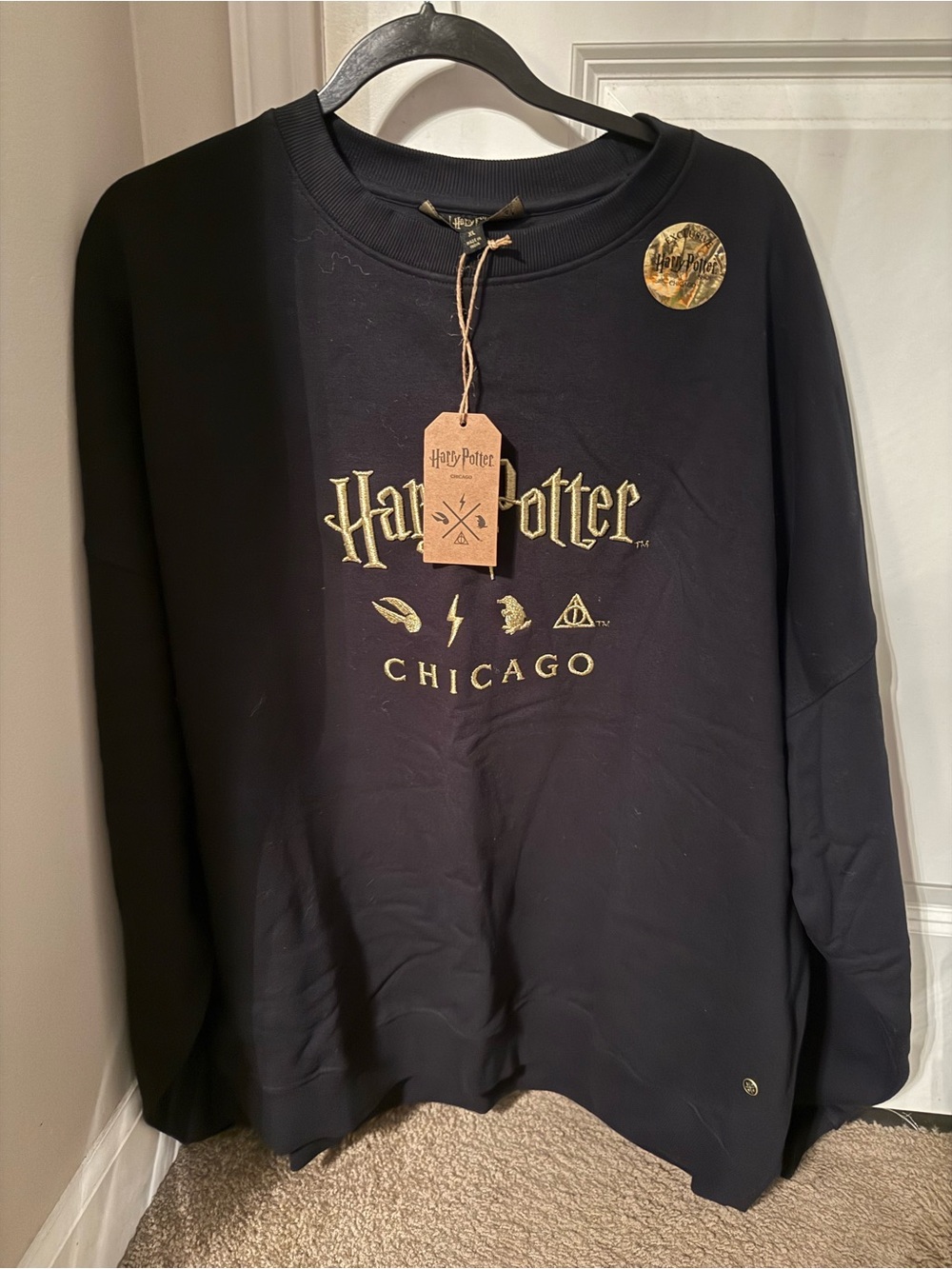 Warner Bros. Harry Potter Chicago Crewneck - Black with Gold Print
